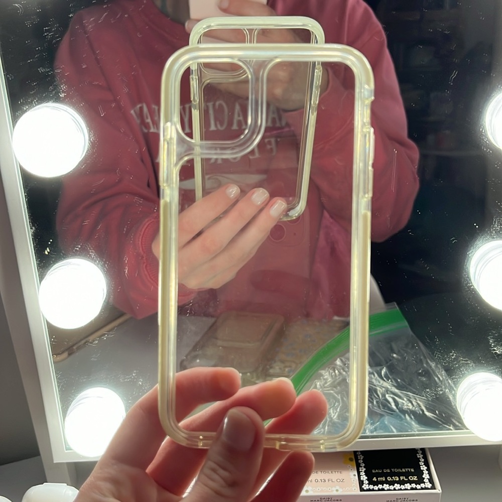 9 different iPhone 11 cases - Picture 3 of 9